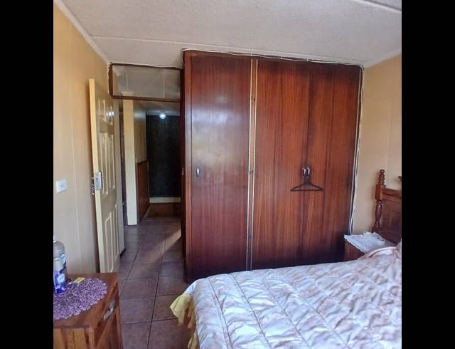 3 BEDROOM APARTMENT FOR SALE IN MONTCLAIR